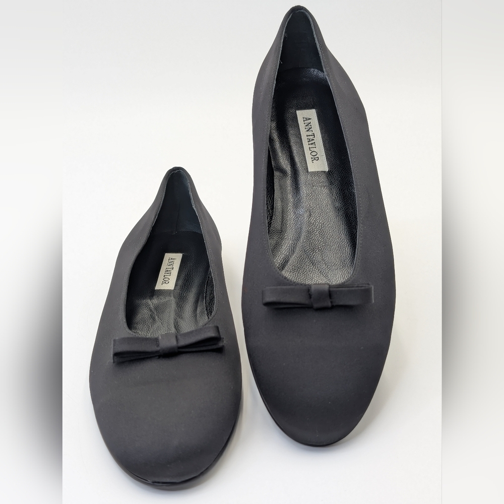 Ann Taylor NiNa Satin Ballet Flats with Bows/Leather Soles Women Size 8 M - Picture 6 of 17